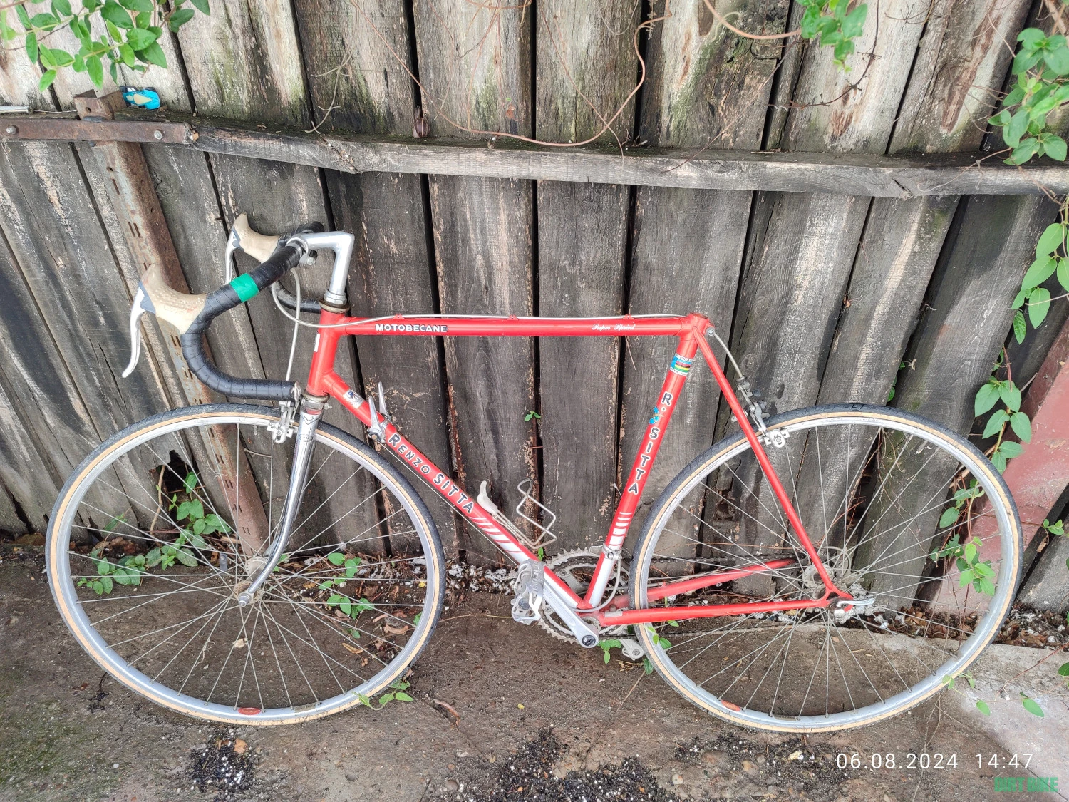 6. Vând cursiera Motobecane