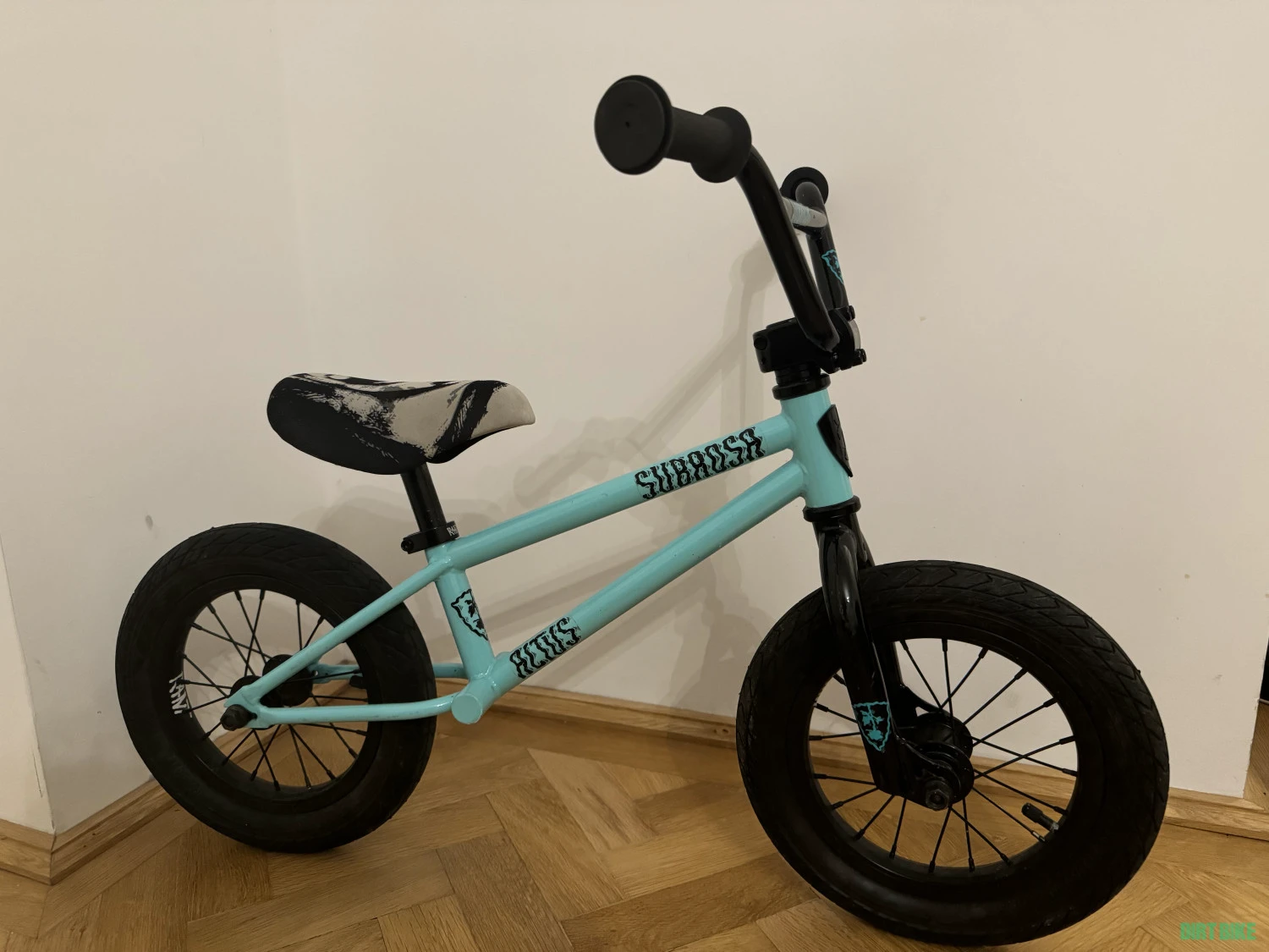 1. Subrosa Altus 12