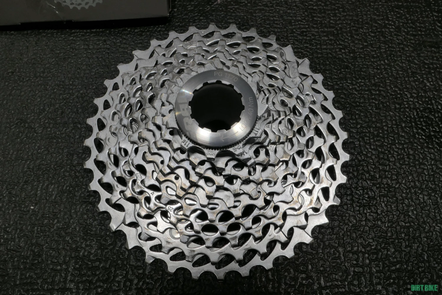 1. SRAM Force PG-1170 11-36T