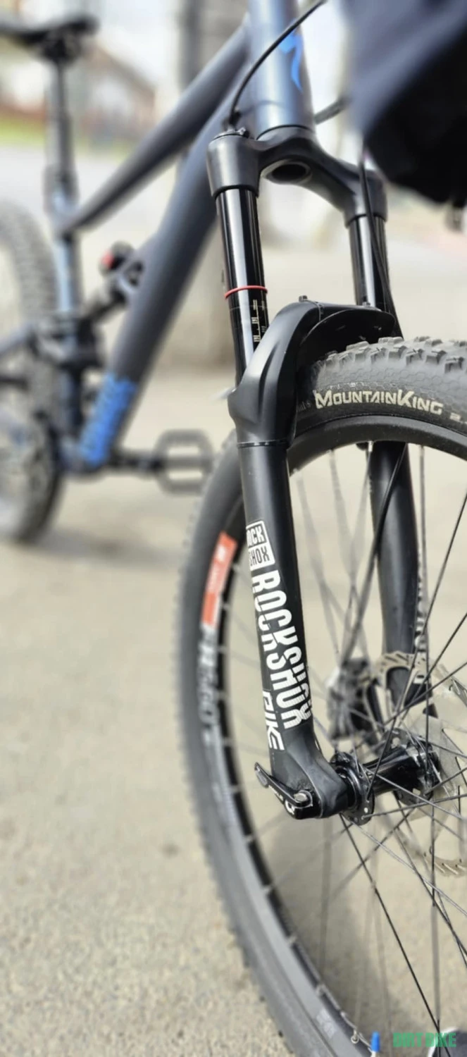 1. Vand Specialized Status S5