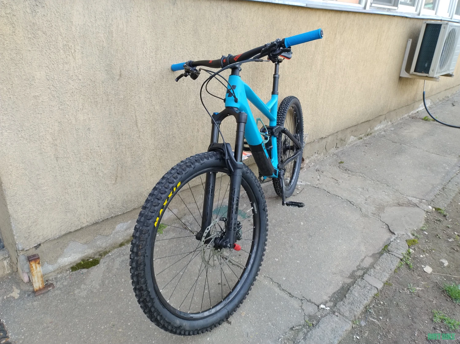 1. Cube STEREO 140 HPC 27.5