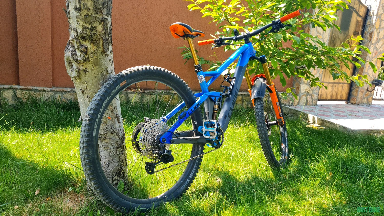 1. Vand/schimb cube stereo 150s Action team