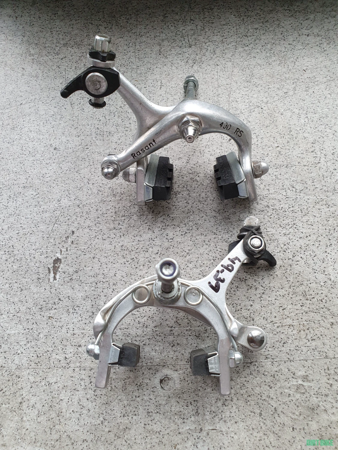 1. Rasant 490 RS 49-39 arms - clesti frana