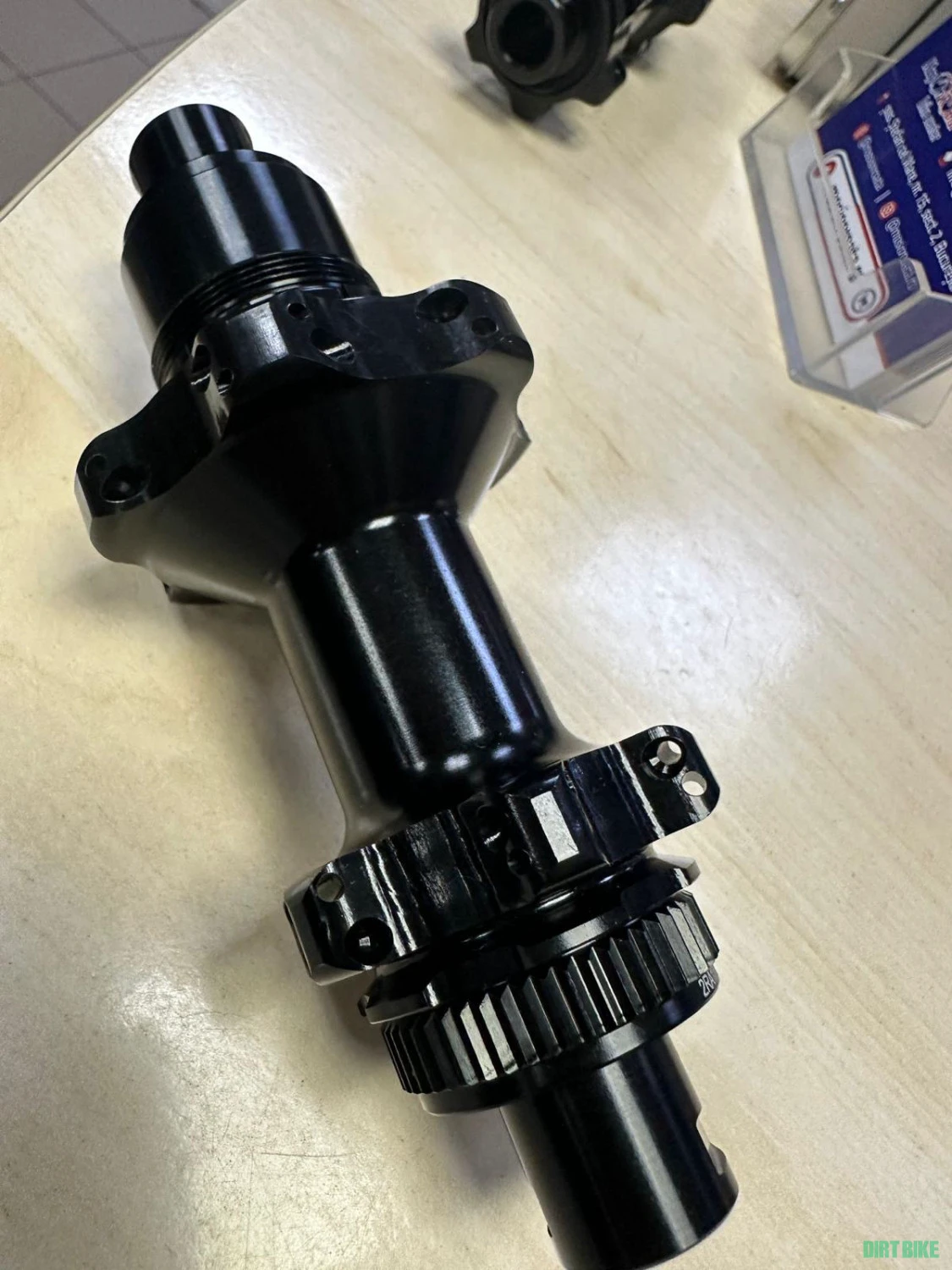 2. Set butuci Serra Tec Performance road -mtb 24 gauri