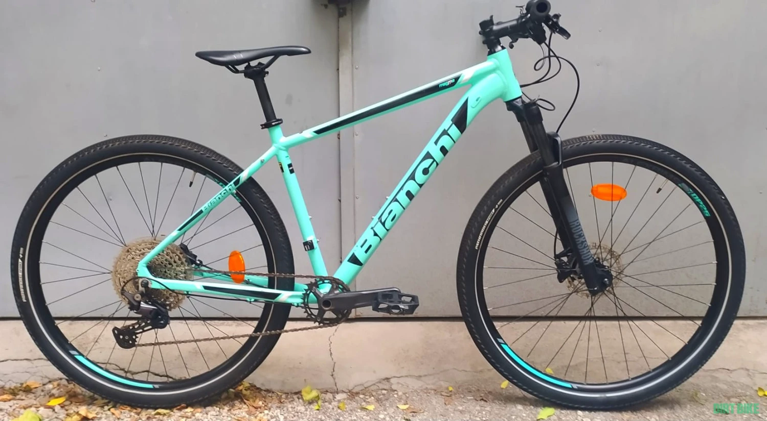 1. Bianchi 29r 1x12 viteze rockshox cube