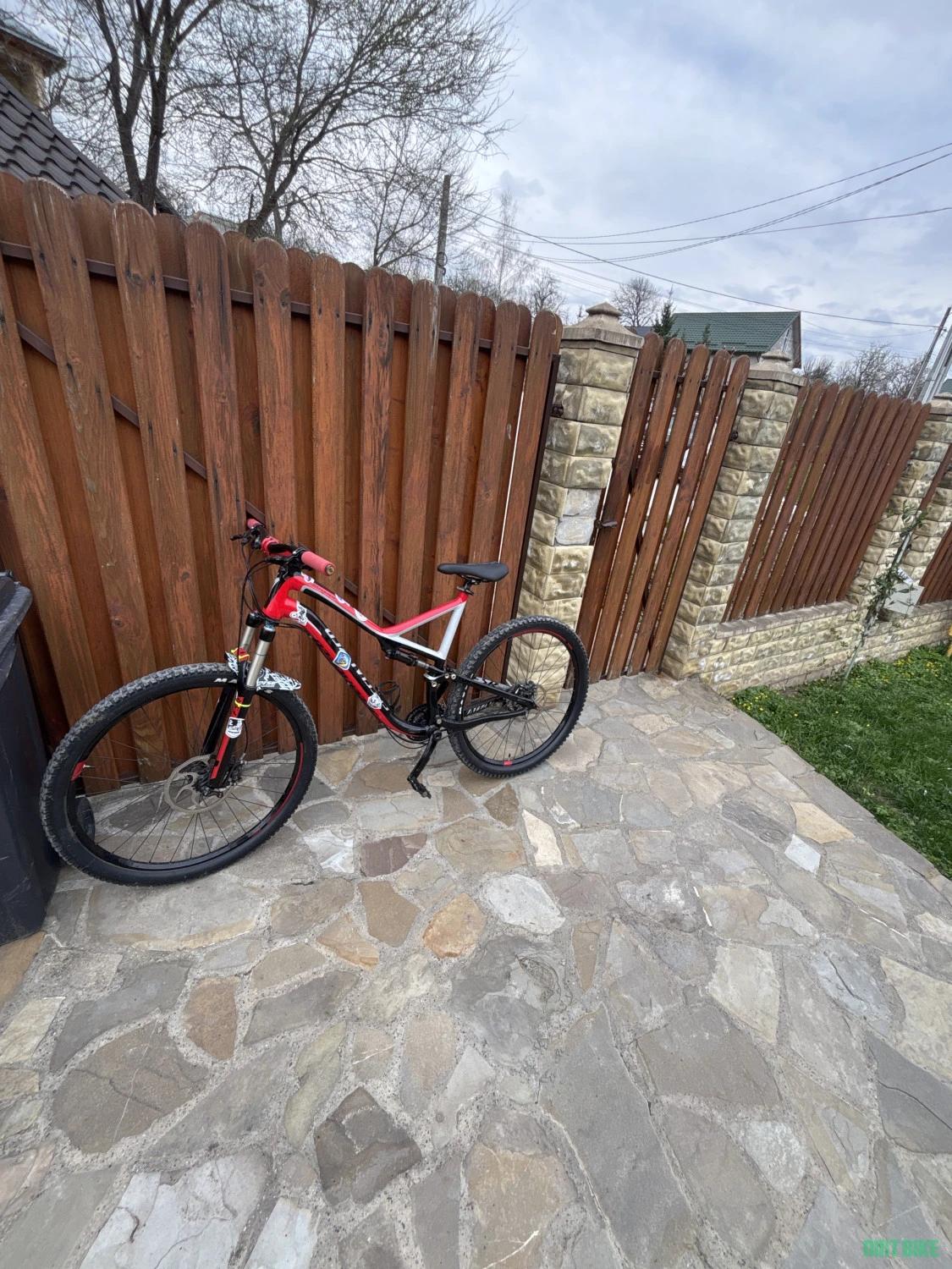 1. Bicicleta MTB specialized stumpjumper fsr