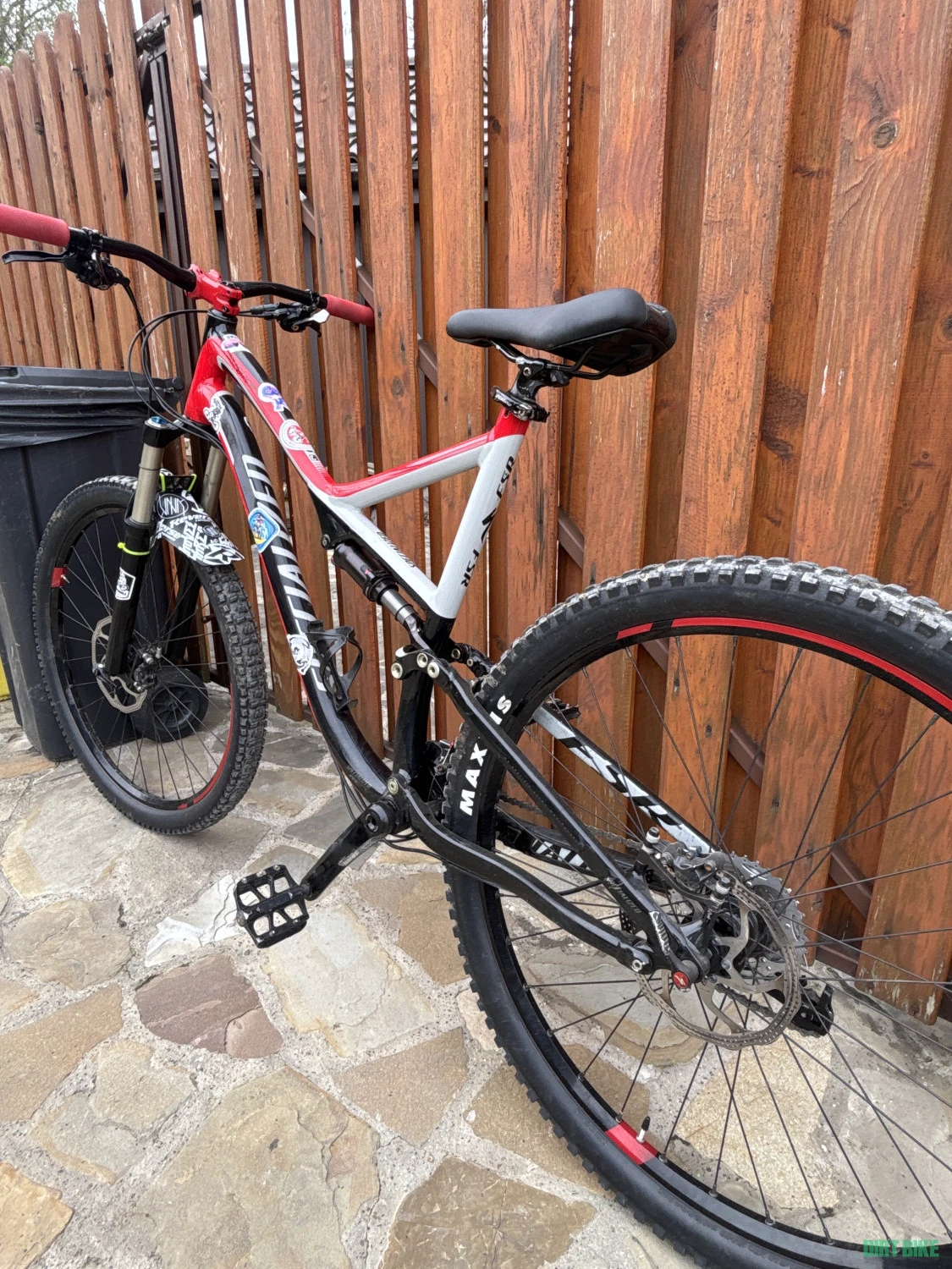 3. Bicicleta MTB specialized stumpjumper fsr