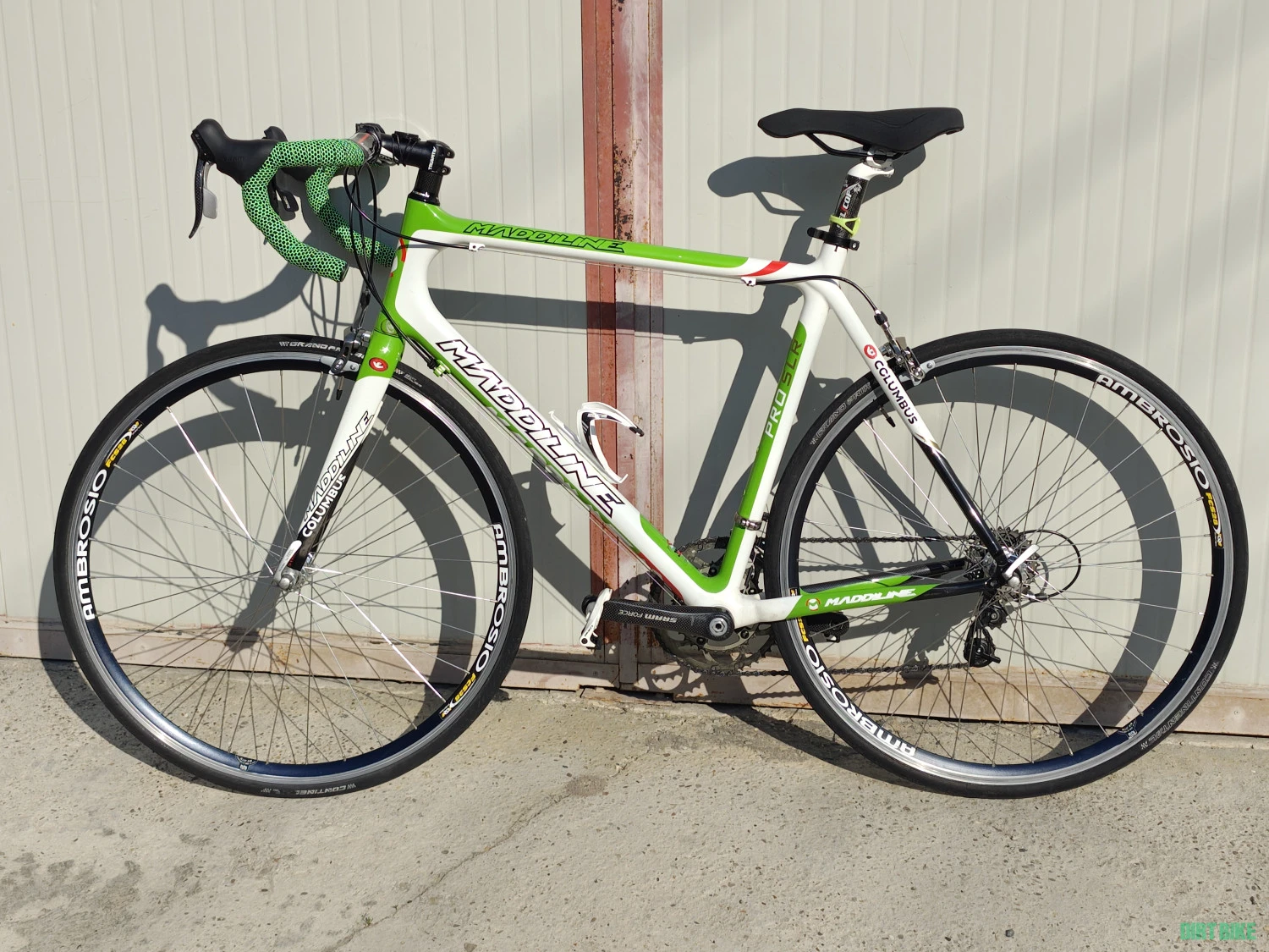 2. Cursieră Carbon 7.85 kg MADDILINE Columbus