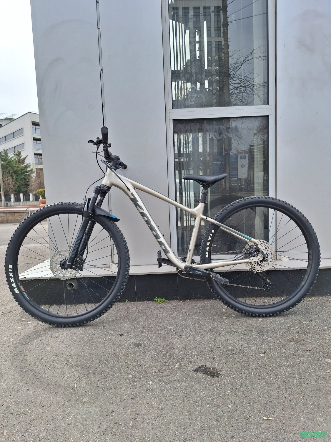 1. Vând Bicicleta Kona Kahuna+Garantie