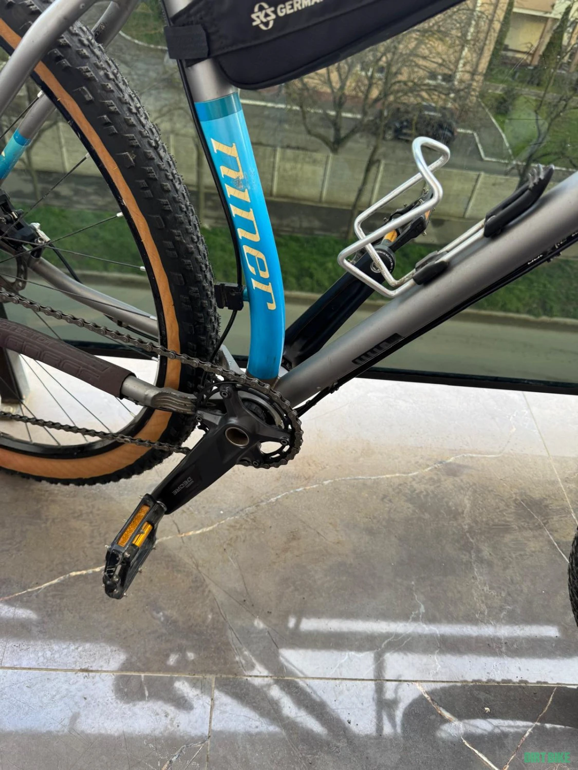 8. Bicicleta Hardtail Niner otel