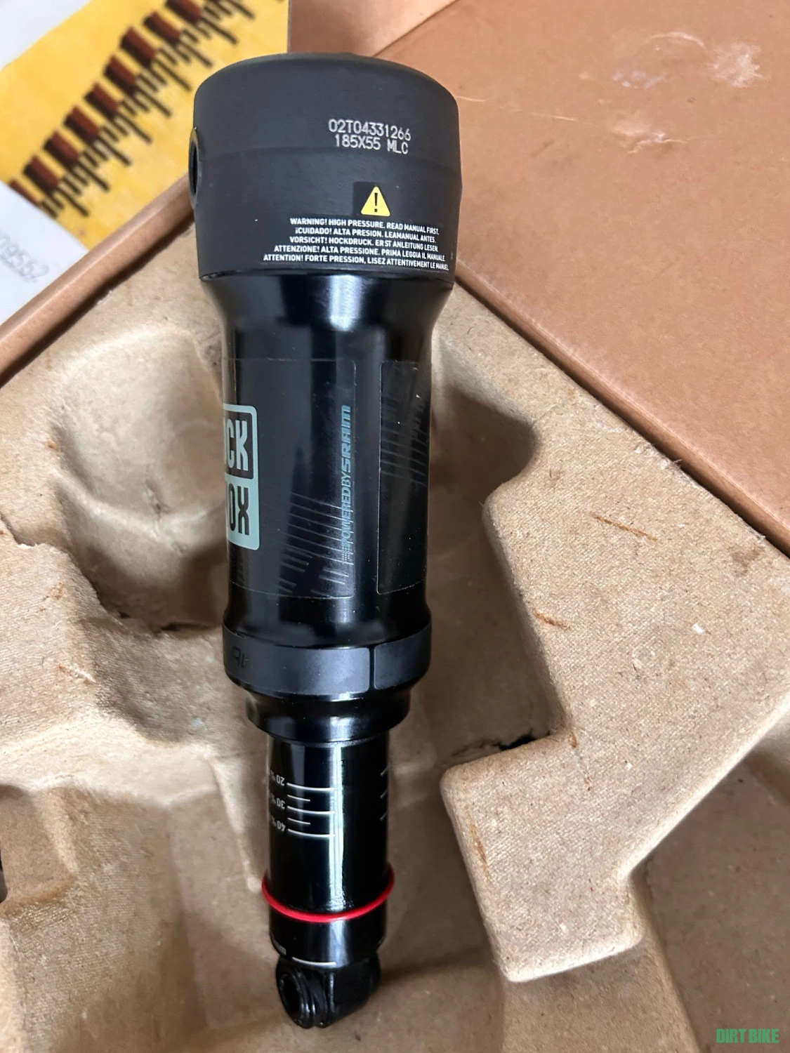 2. Rockshox Deluxe Select 185x55 trunion