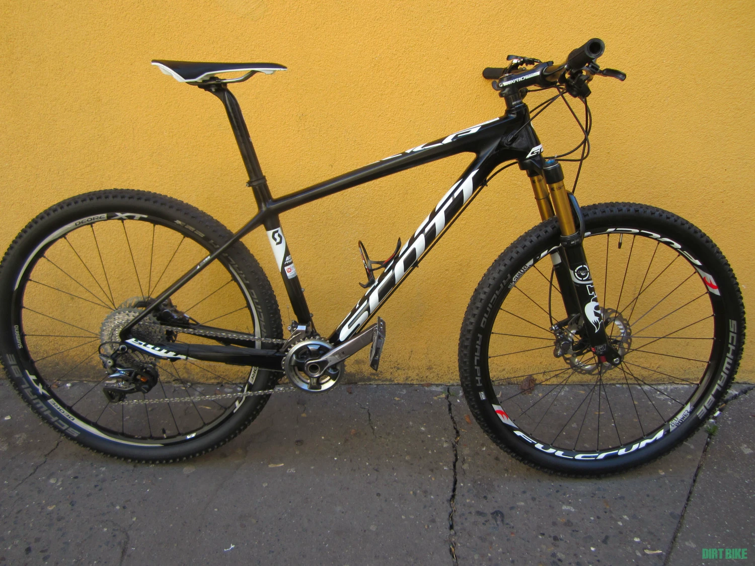 1. Scott scale premium carbon ,xtr ,fox kashima ,27,5