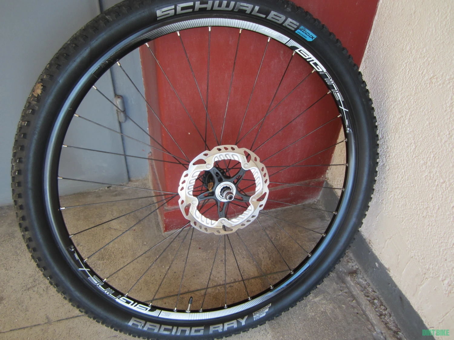 1. Roata fata mtb pe 29