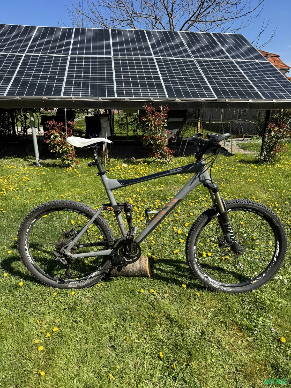 1. Bicicleta MTB Canyon Nerve AL, full suspension, 26"