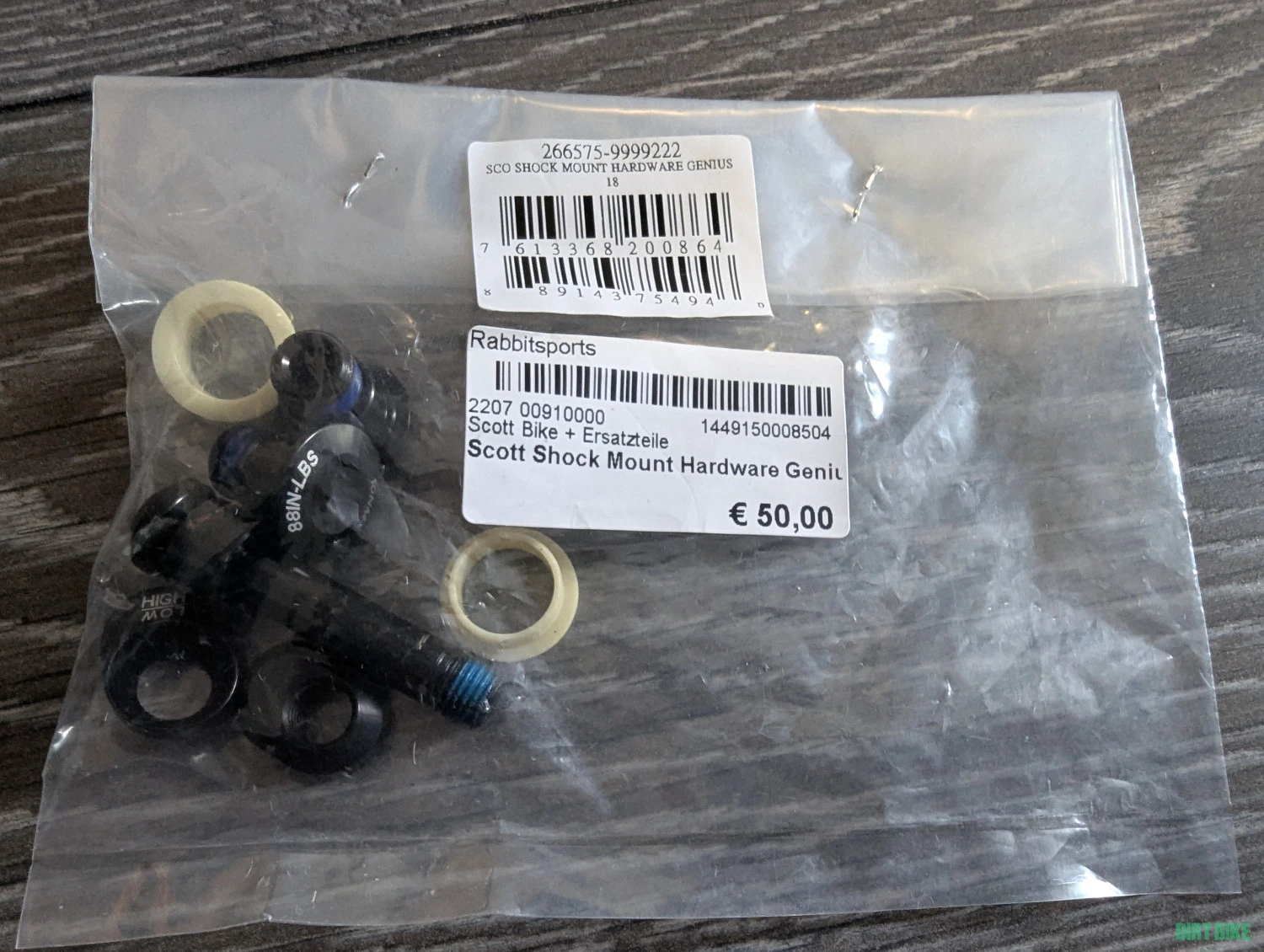1. Scott Genius/ Ransom - shock mount hardware complet