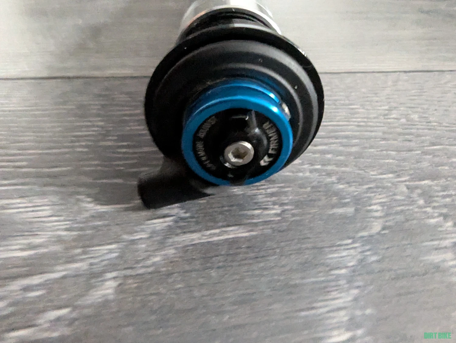1. Fox 36 Fit 4 damper cu opțiune de lockout