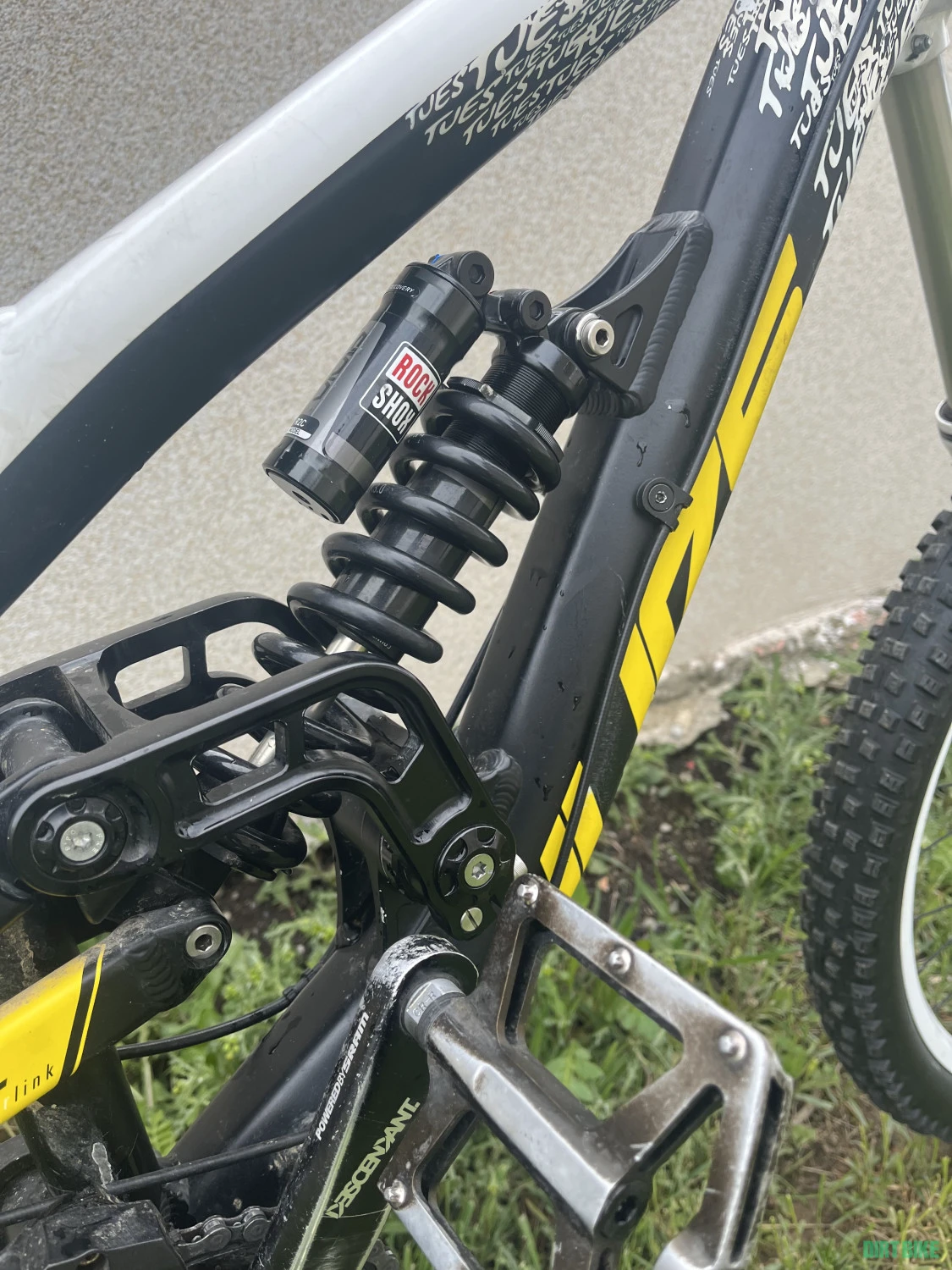 2. Bicicletă Yt tues