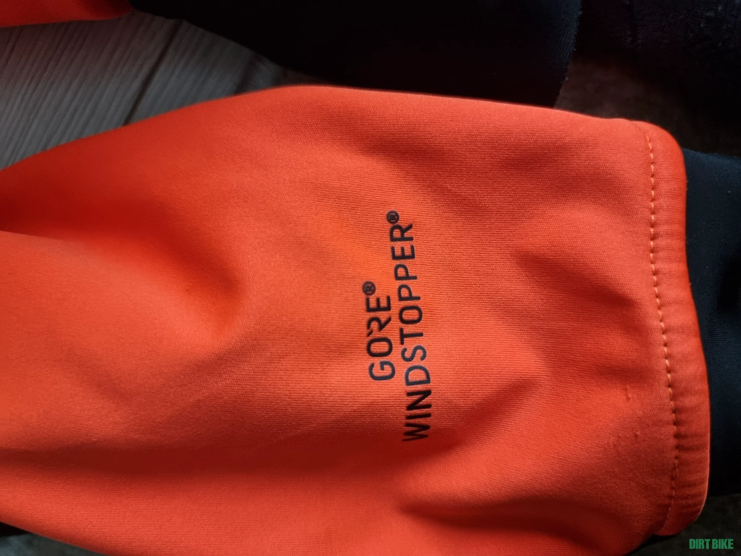 6. Castelli alpha ros goretex windstoper