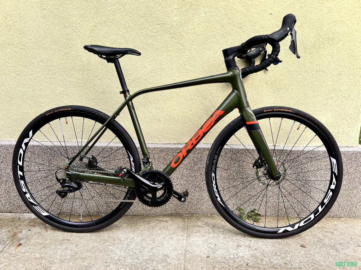 1. Orbea Avant H30-D