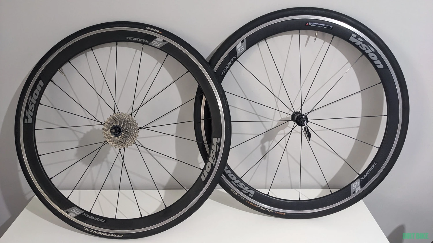 1. Roti cursiera Vision Trimax 45 carbon