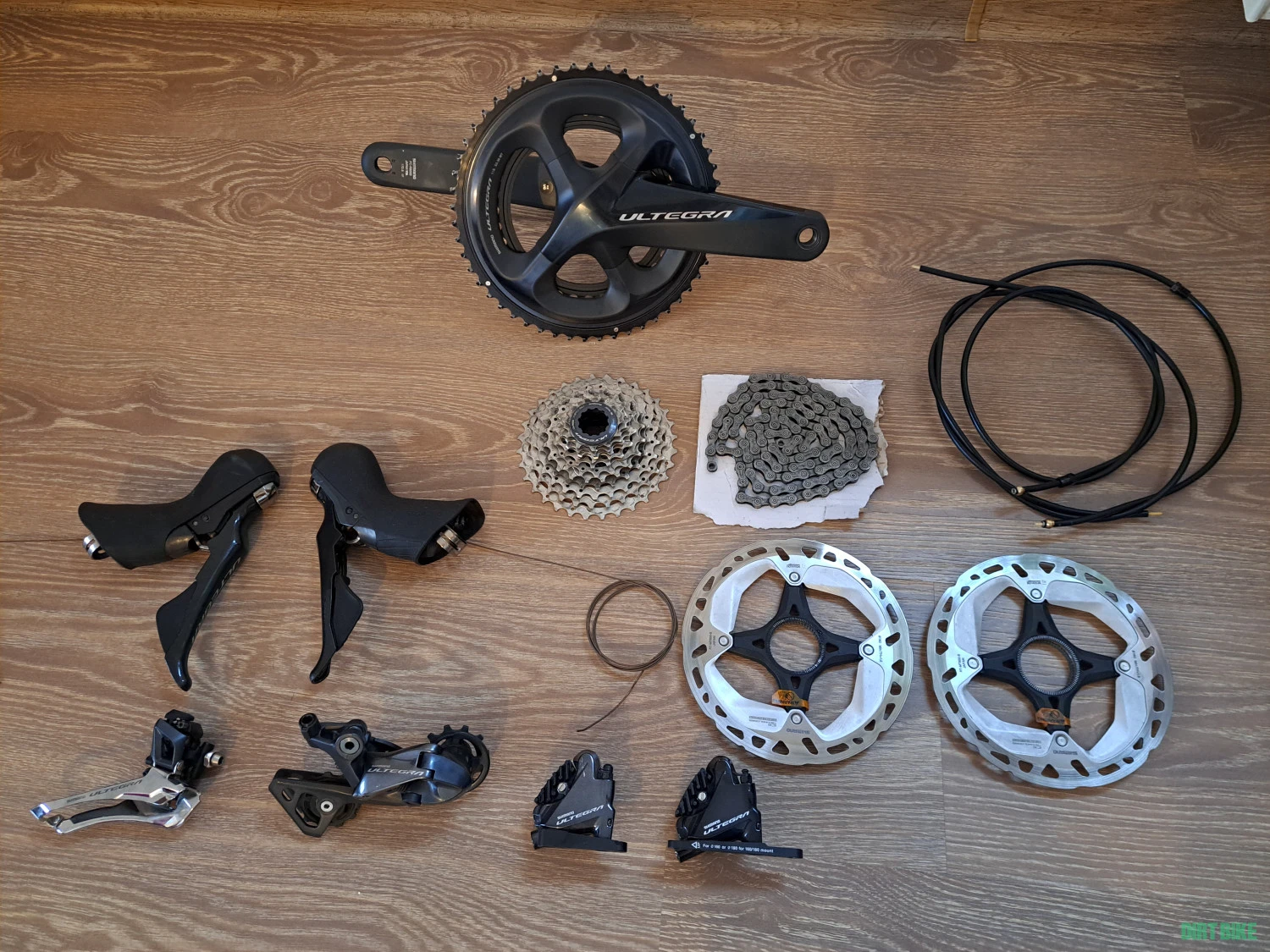 1. Groupset/grup Shimano Ultegra R8000 2x11