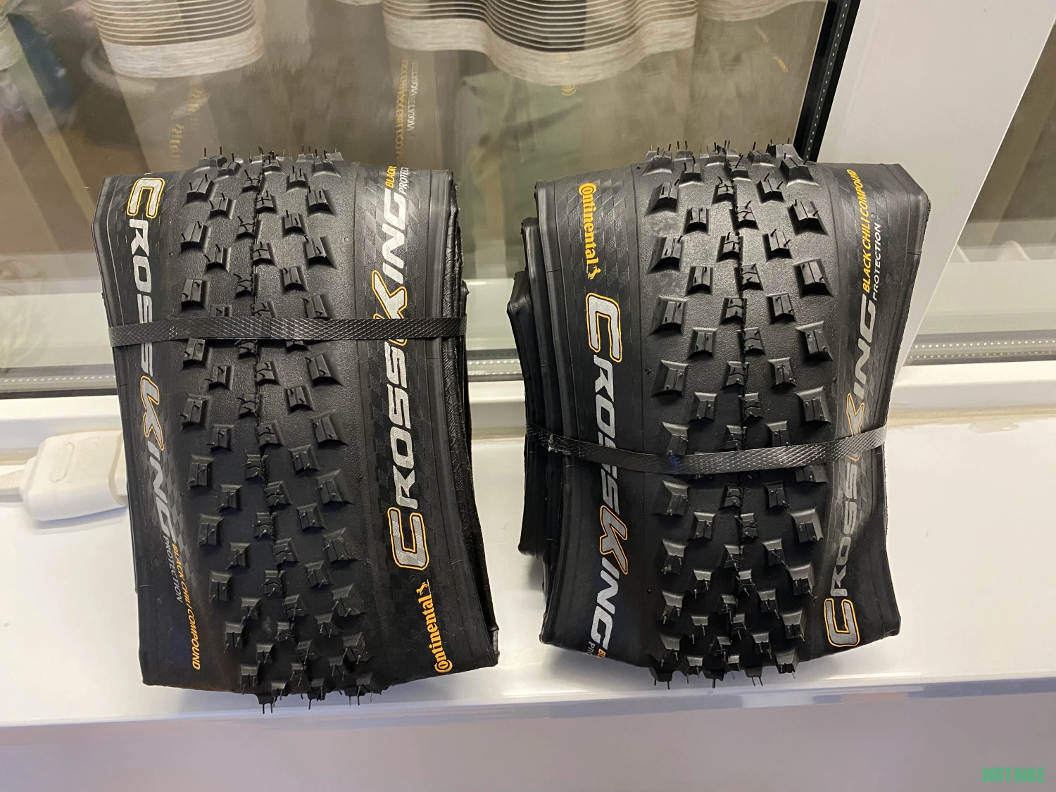 1. Continental Cross King Protection 29 x 2.2 si 2.3
