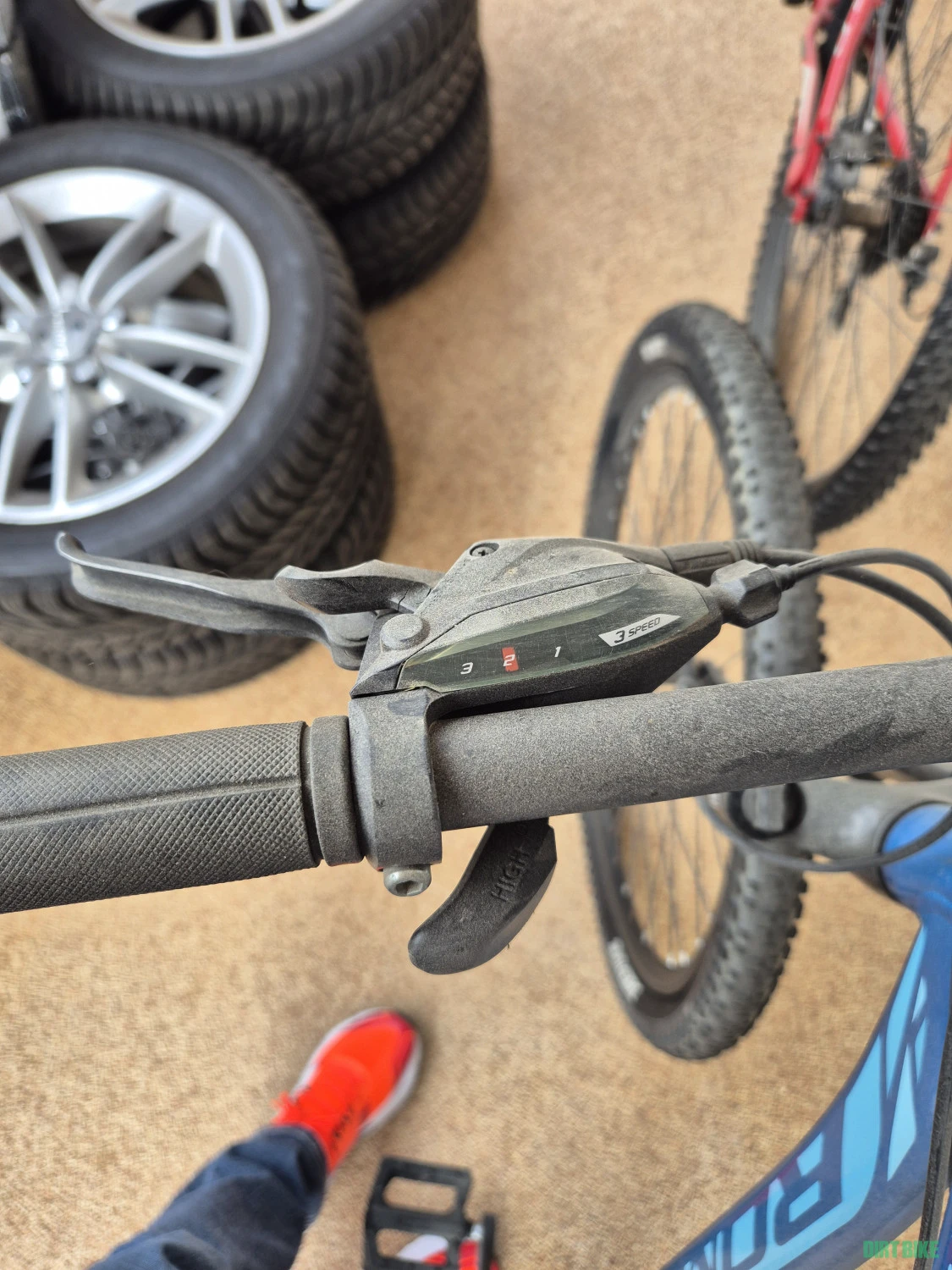 5. Vând bicicleta ROMET