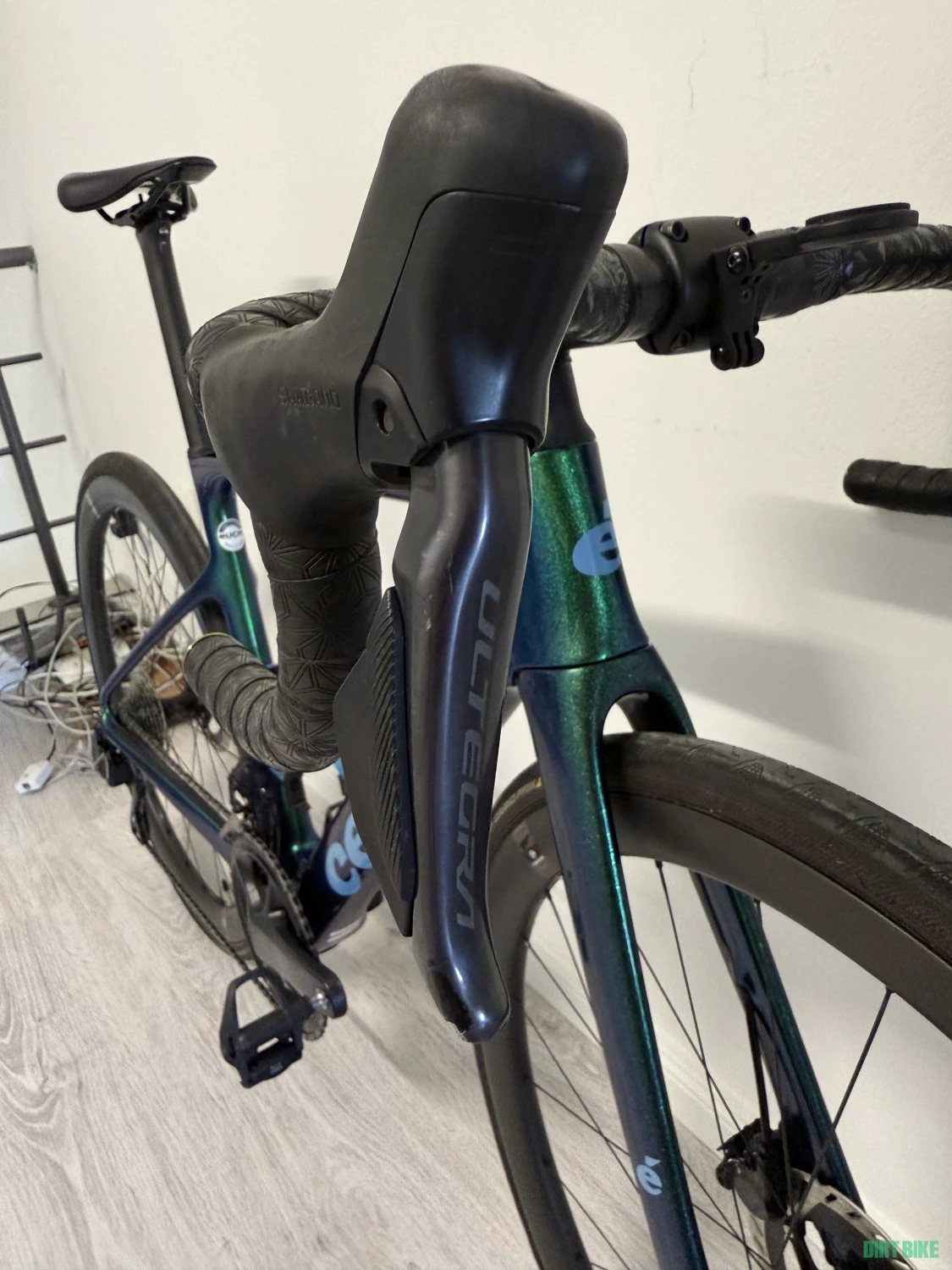8. Vând cursiera Cervelo caledonia