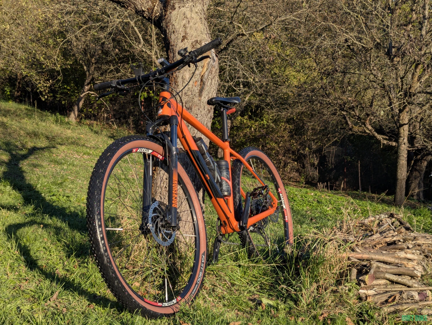 1. MTB Hardtail Cube Acid model 2021