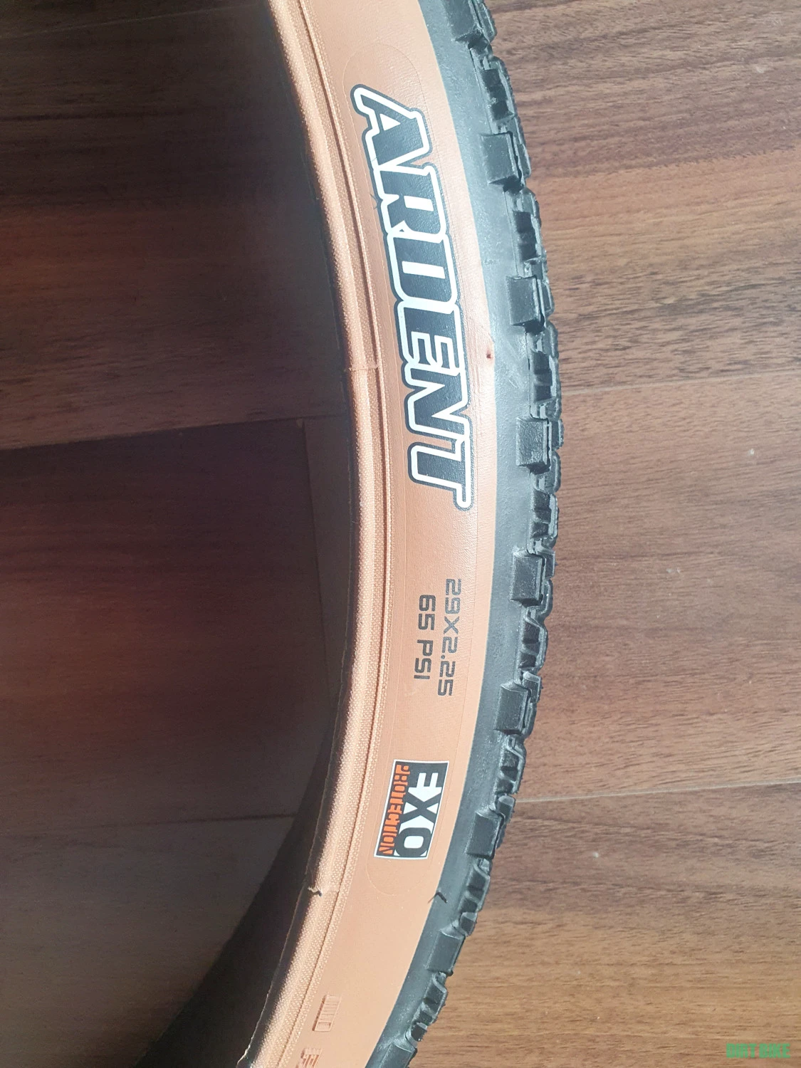 5. Maxxis Ardent EXO pliabil