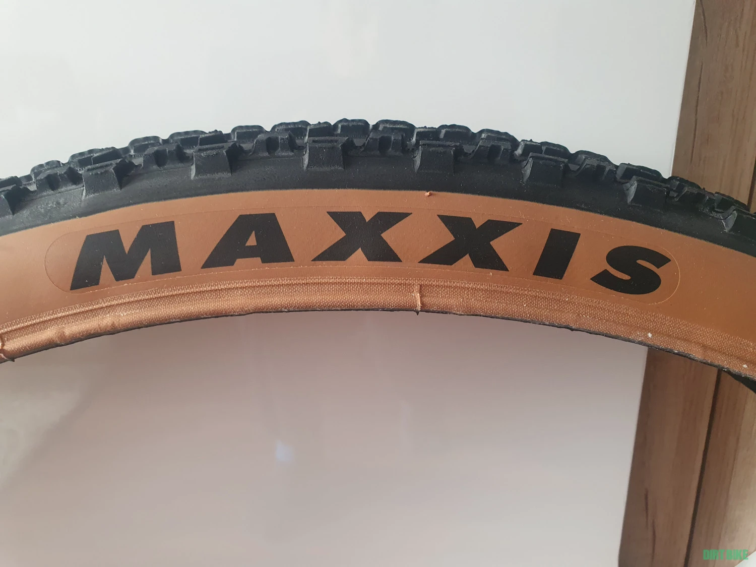 1. Maxxis Ardent EXO pliabil
