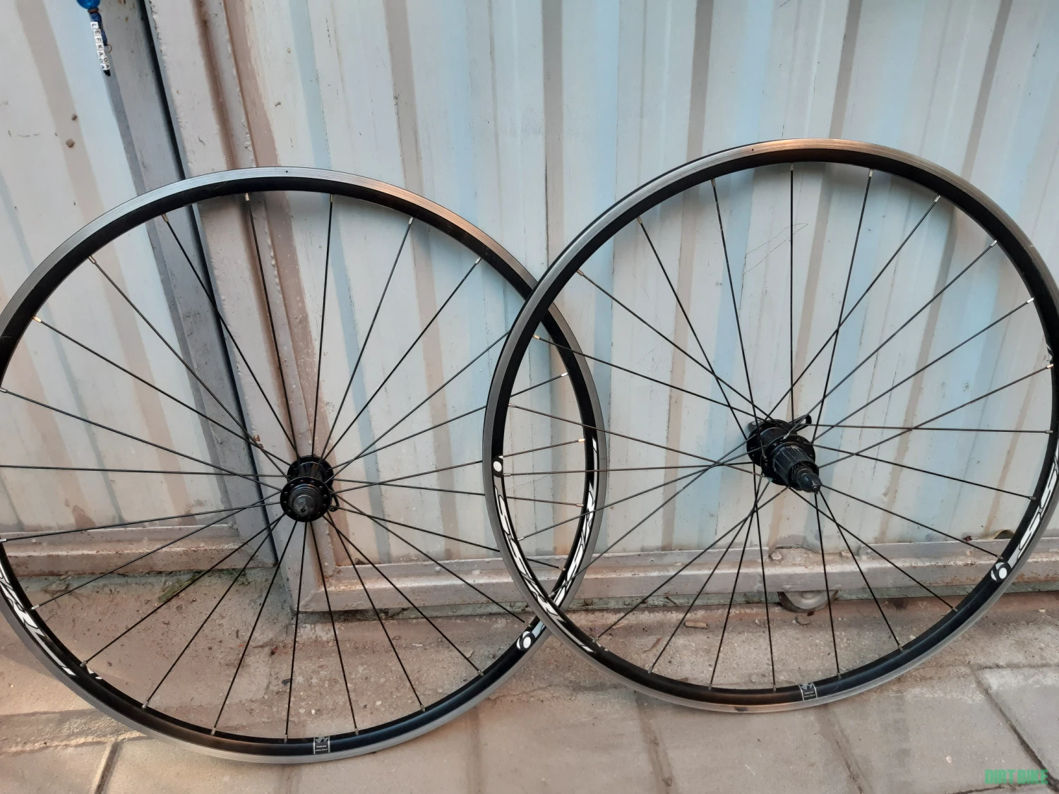 1. Roata Bontrager SSR