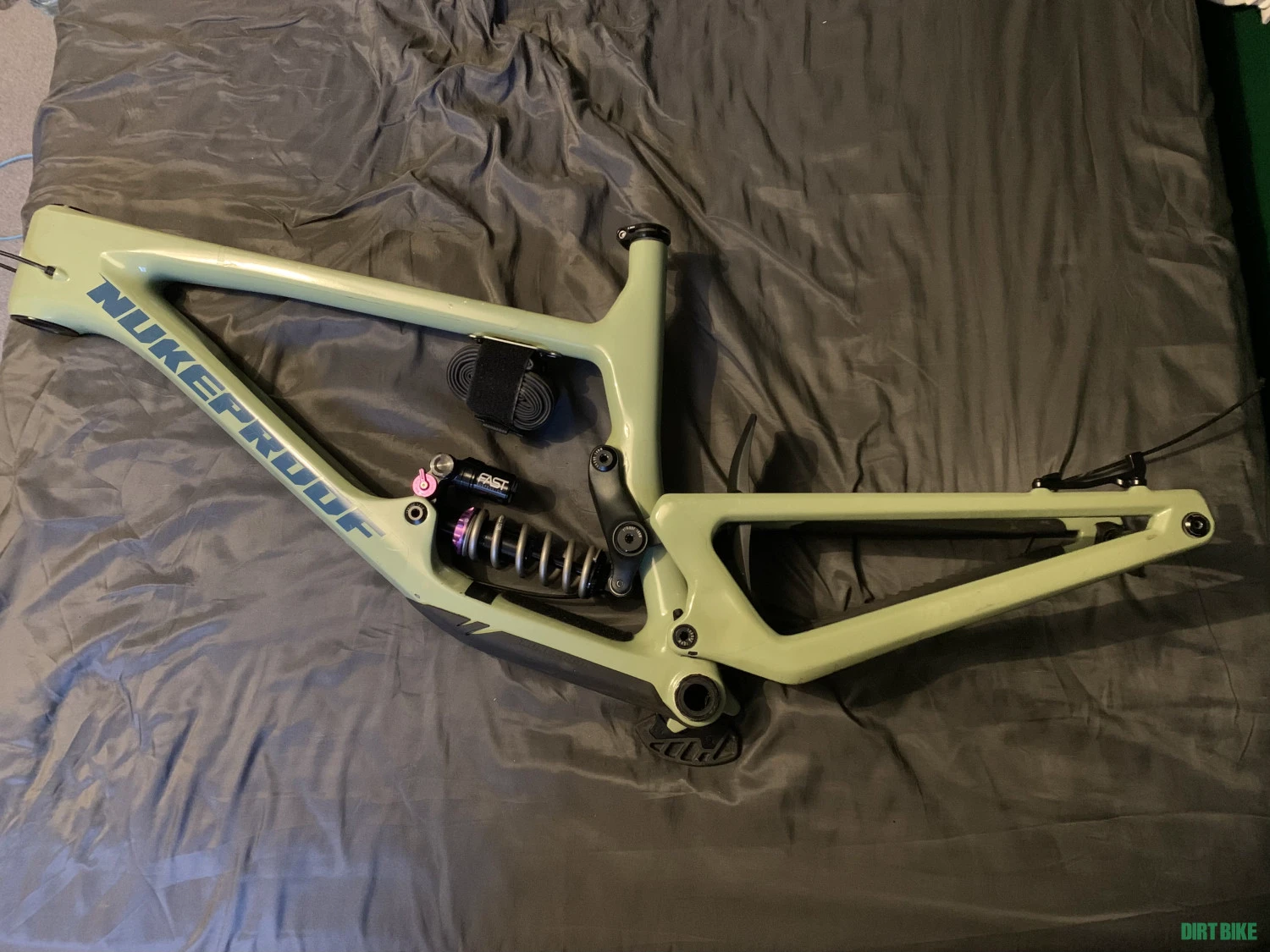 1. Nukeproof giga 290 XL