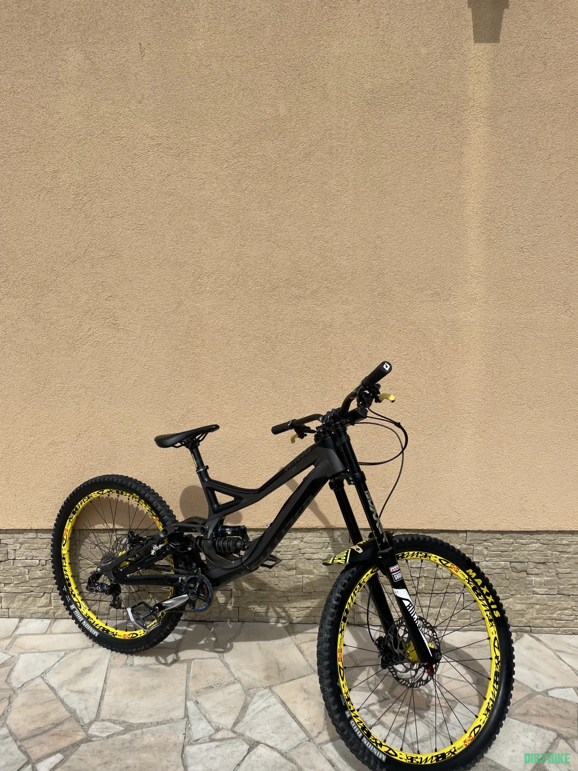 1. Specialized Demo 8
