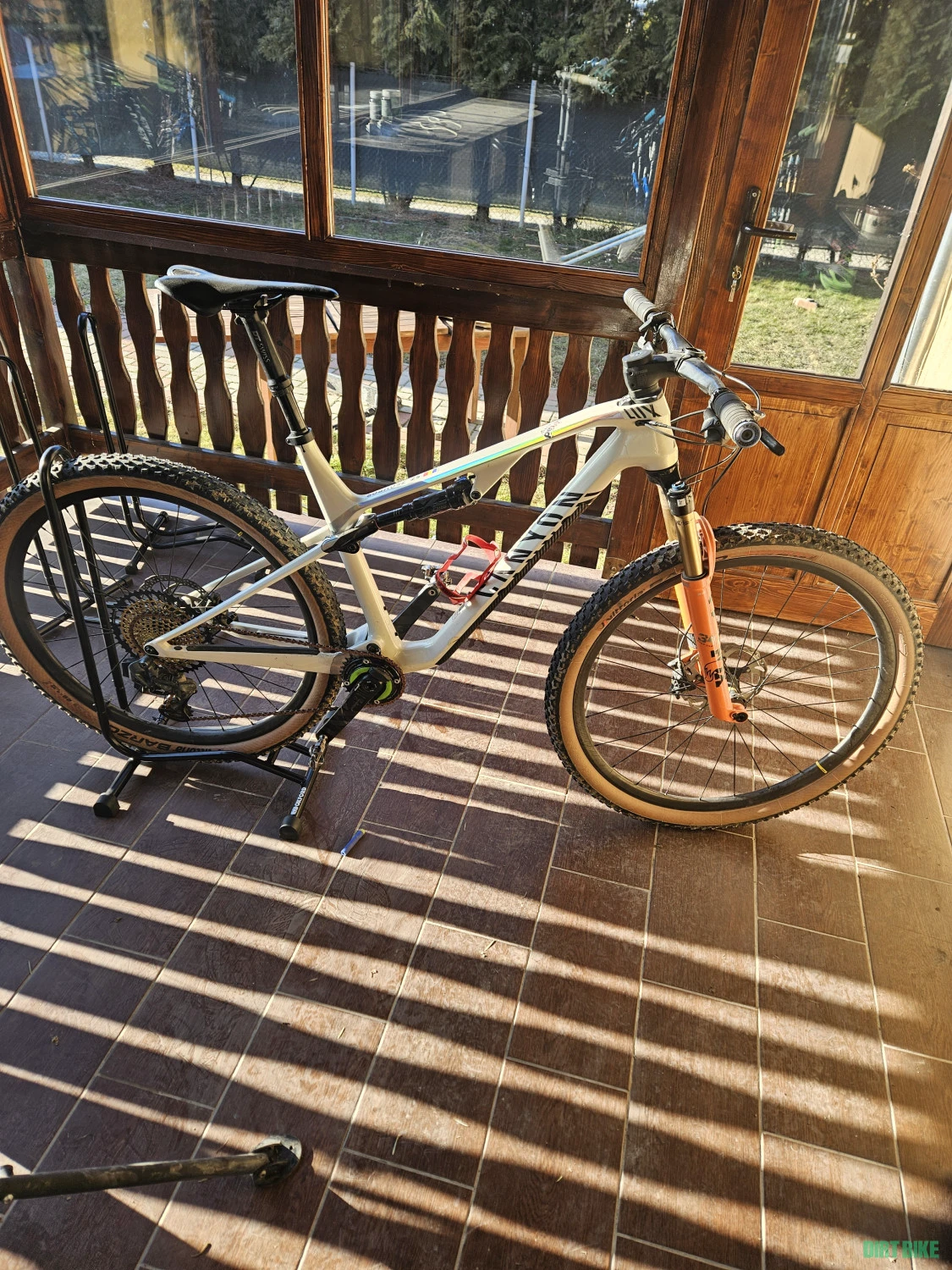 7. Canyon Lux CF SLX 9 LTD