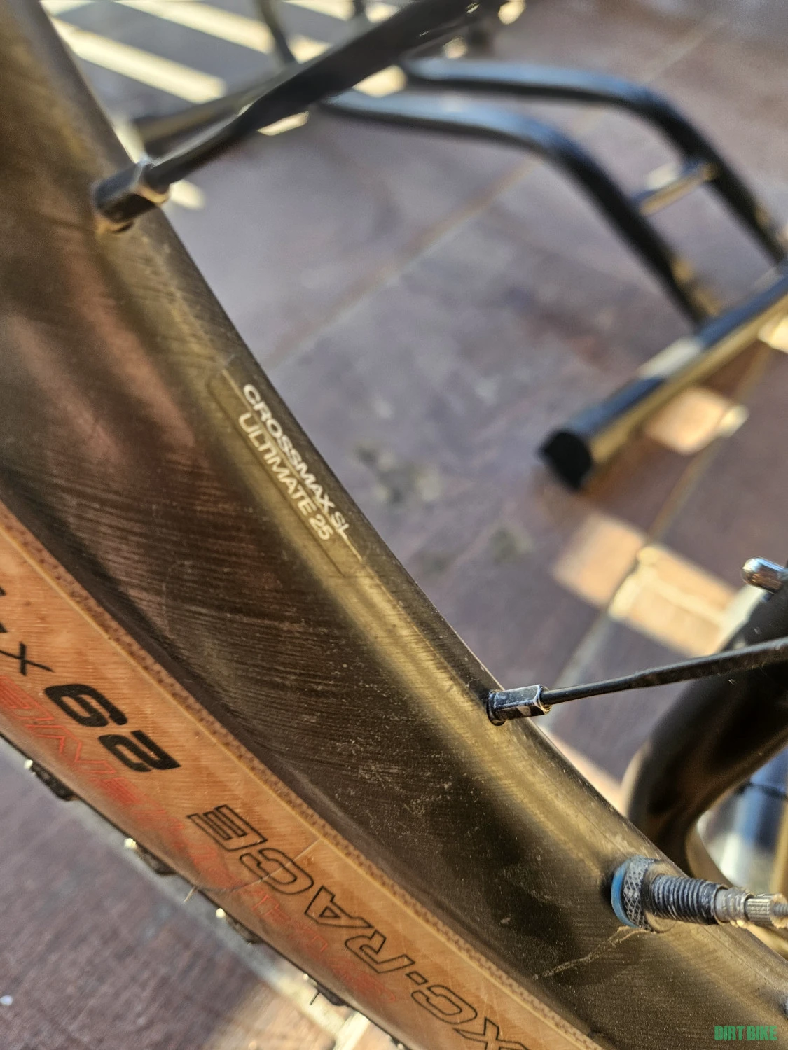 5. Canyon Lux CF SLX 9 LTD