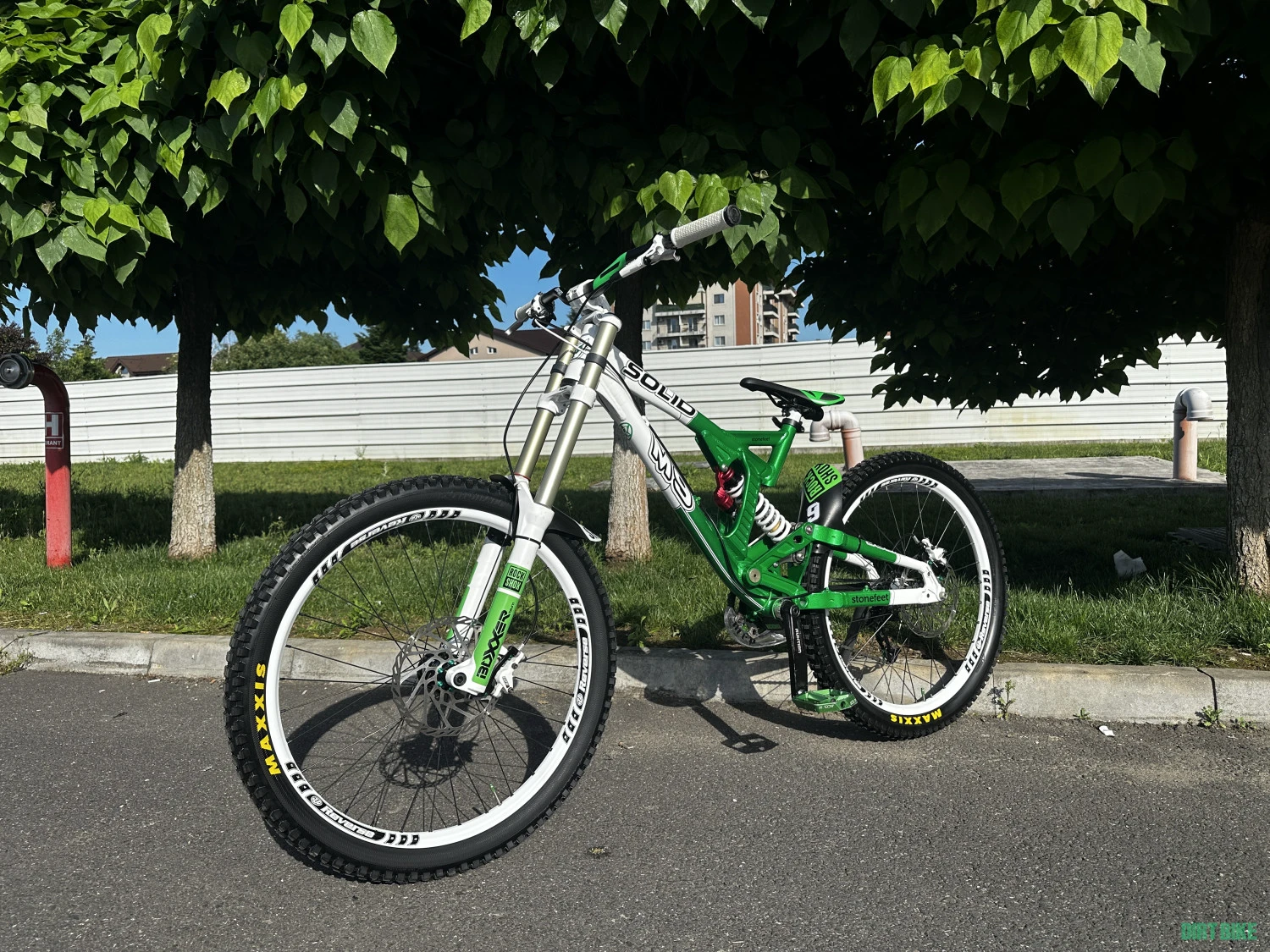 16. Vand Solid Mission 9 Downhill 26”