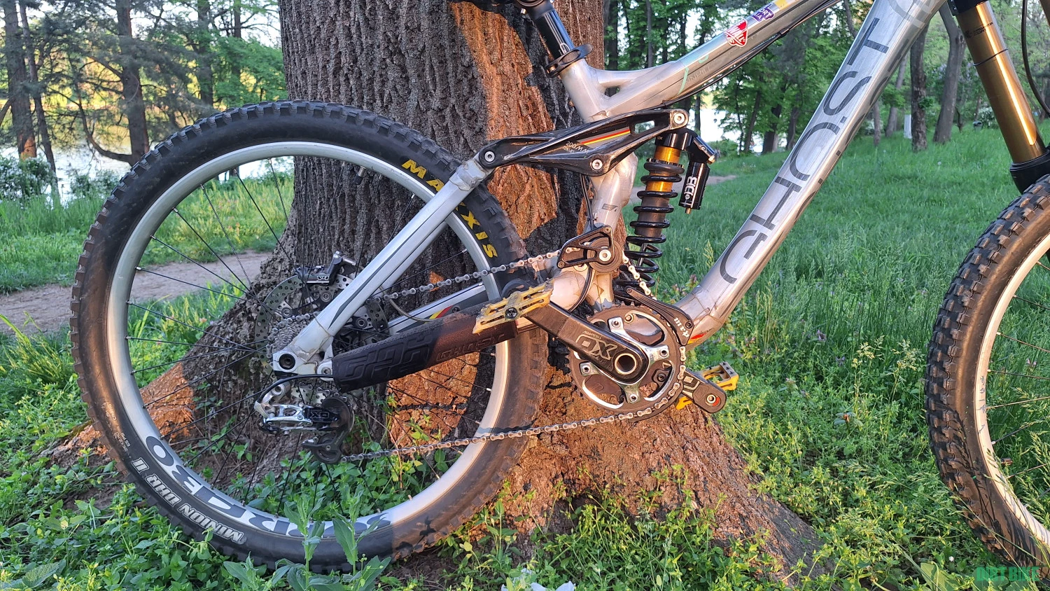 3. Ghost DH 9000