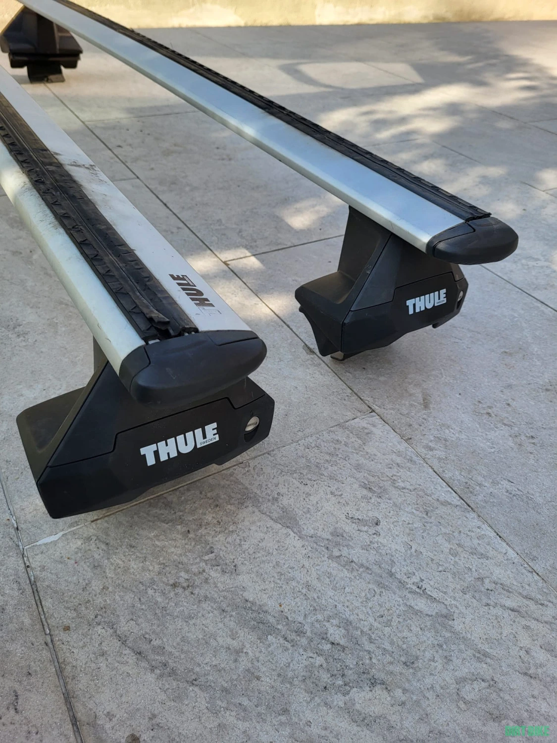 1. Bare aero Thule