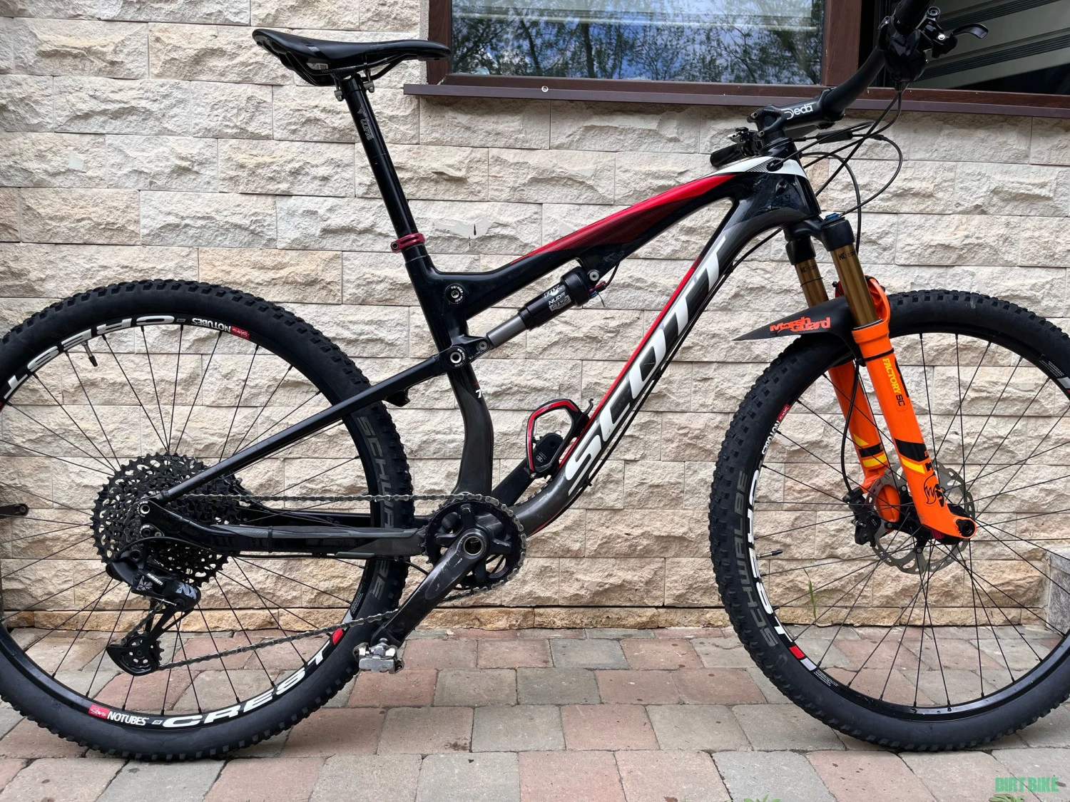 1. Scott Spark 710 – Carbon, FOX, DT Swiss – Ready to Ride!