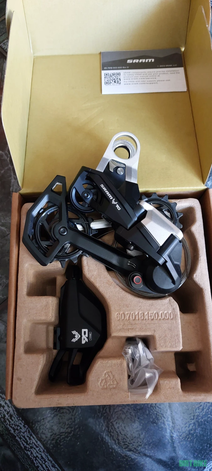1. Kit maneta/schimbator SRAM EAGLE 90 T-TYPE