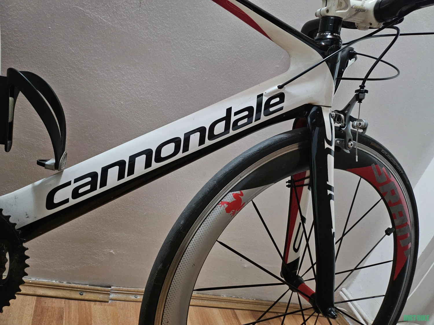 5. De vanzare cursiera Cannondale