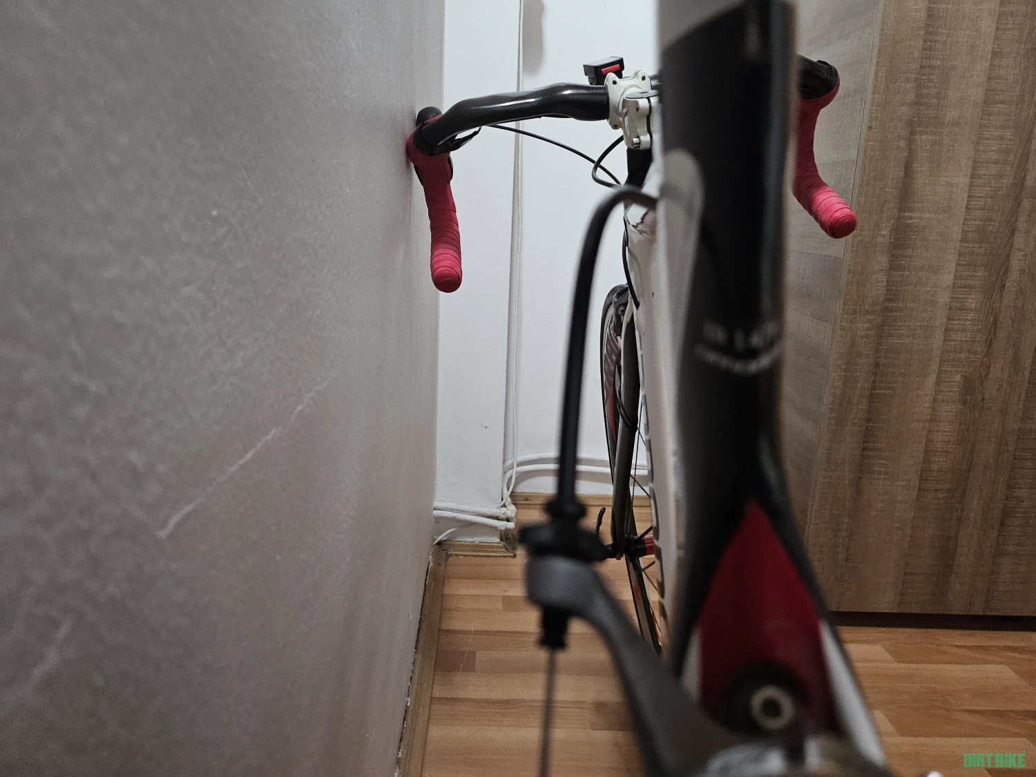 8. De vanzare cursiera Cannondale