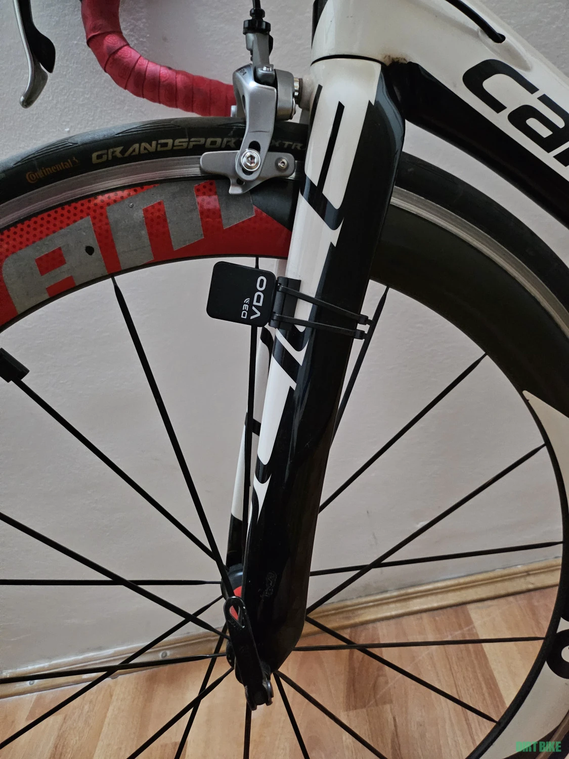 3. De vanzare cursiera Cannondale
