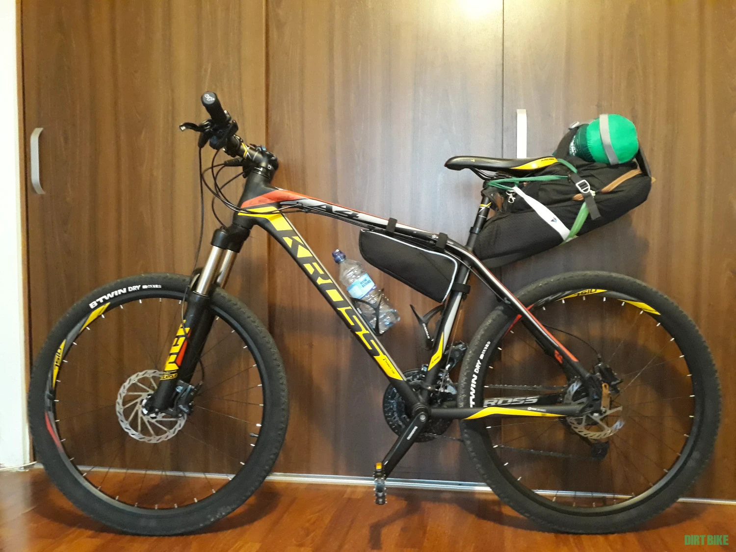 1. Bicicleta Kross Level A4