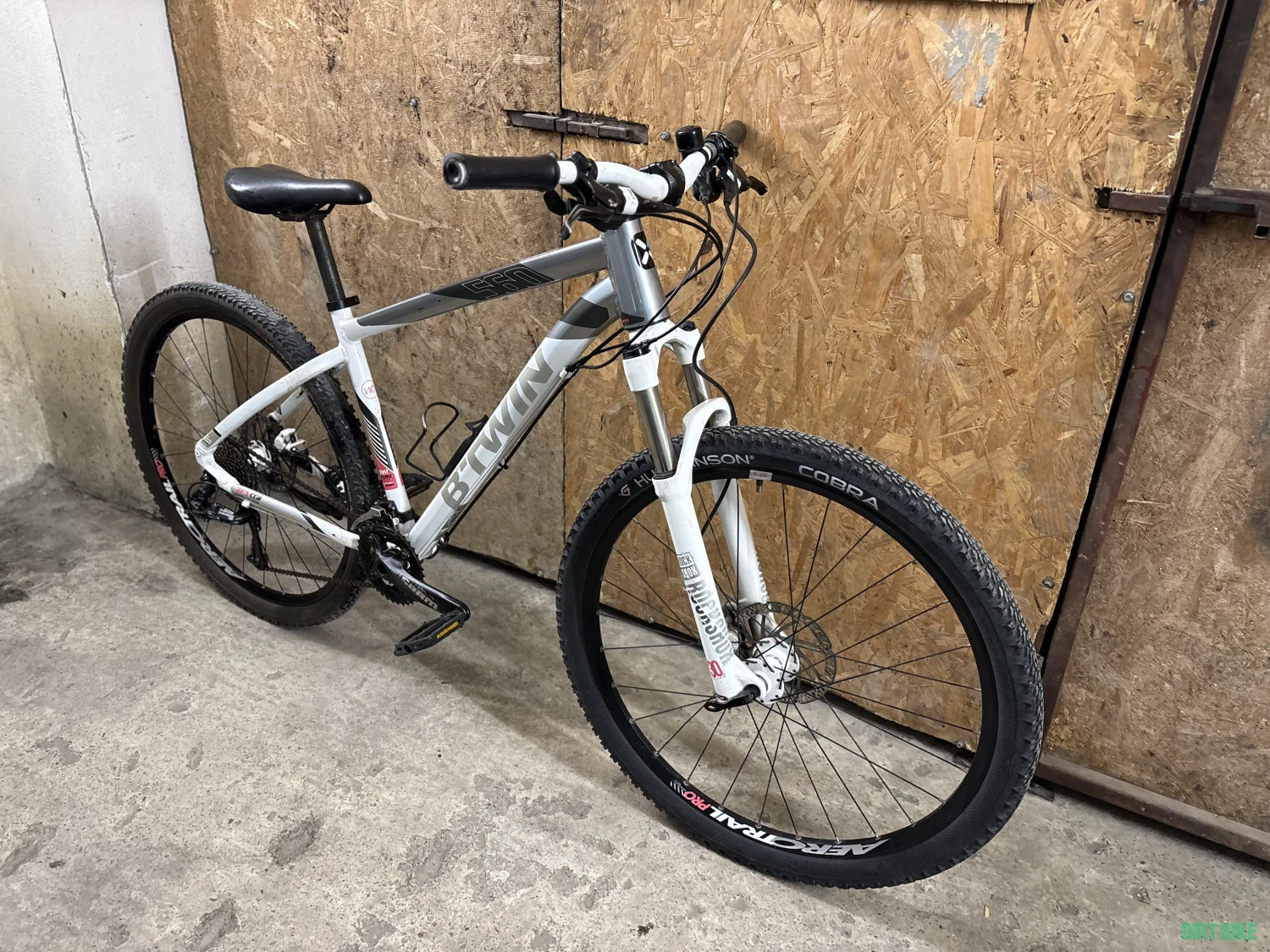 1. Bicicleta Rockrider 560
