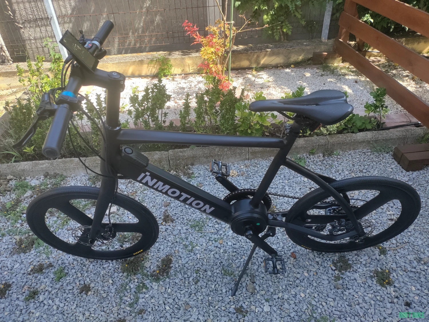 1. Bicicleta electrica E-Bike Inmotion carbon ultralight