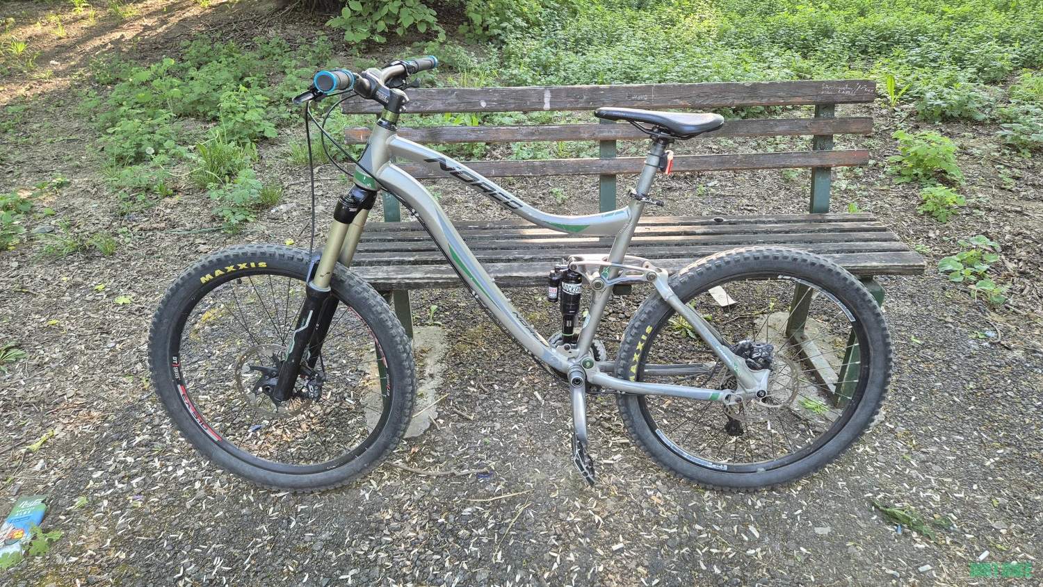 3. Bicicleta full suspesnion enduro Norco Range 2 26'