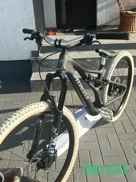 4. Specialized Stumpjumper comp 2023 custom