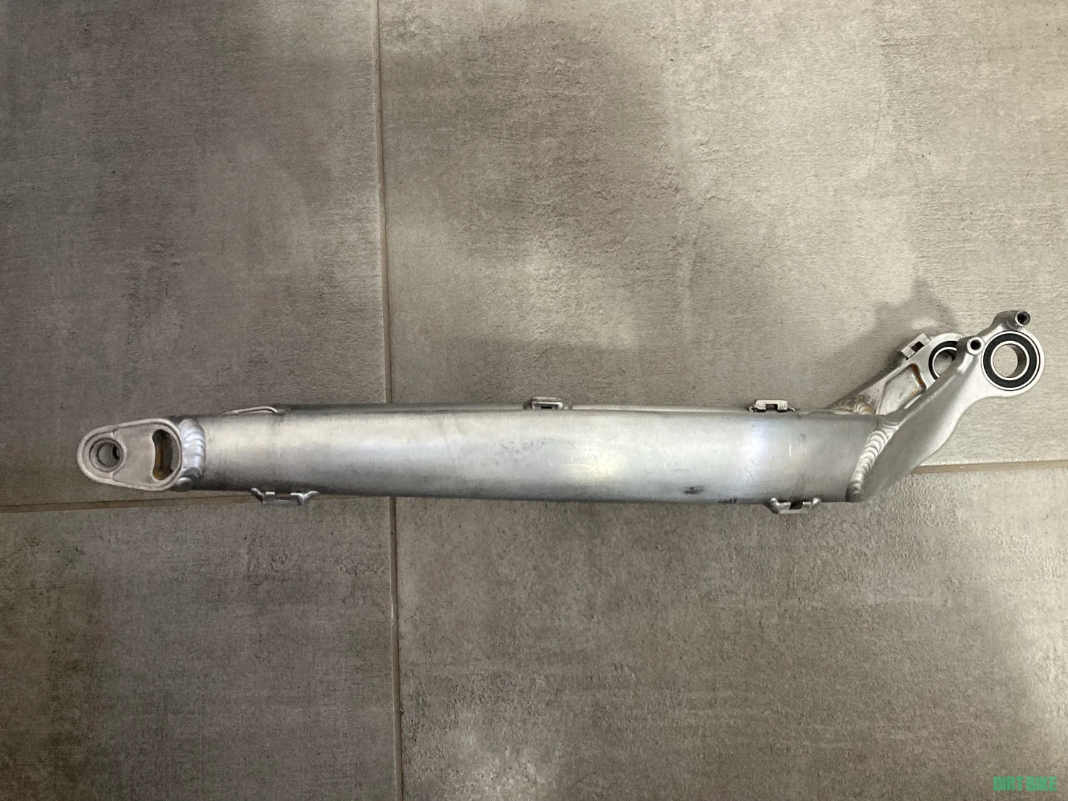 1. Chainstay Radon Swoop 170/175